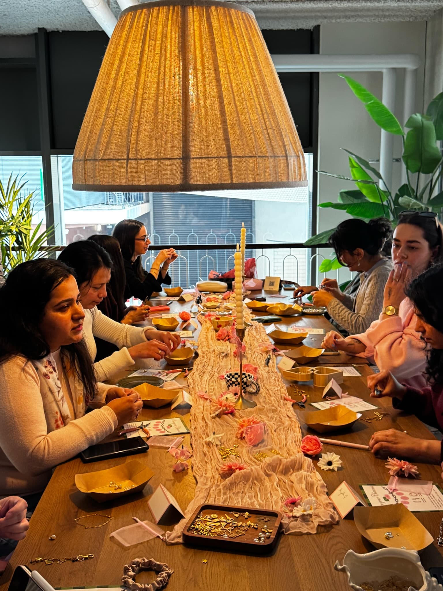 Heads down, charms going on — The Link, Rotterdam