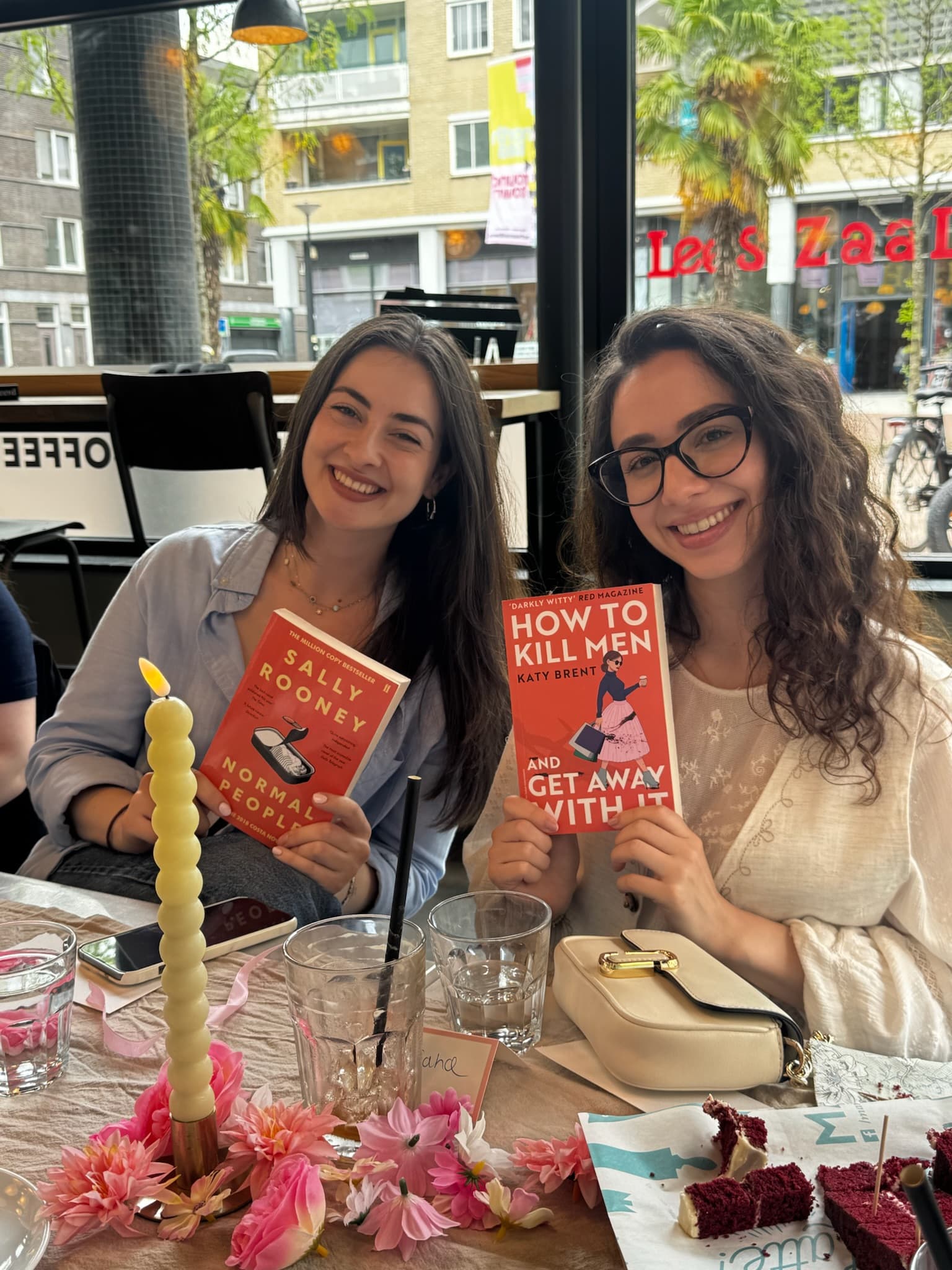 Fresh reads, happy readers — The Link, Rotterdam